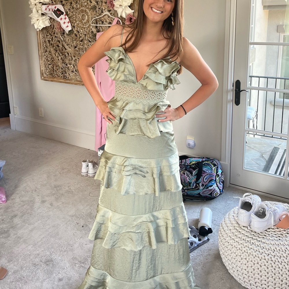 Elegant Green Maxi Dress